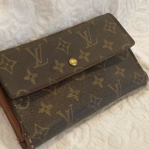Vintage LV checkbook wallet 1998